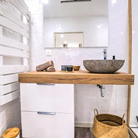 Appartement Les Doux Secrets De Bergere à Périgueux Extérieur photo